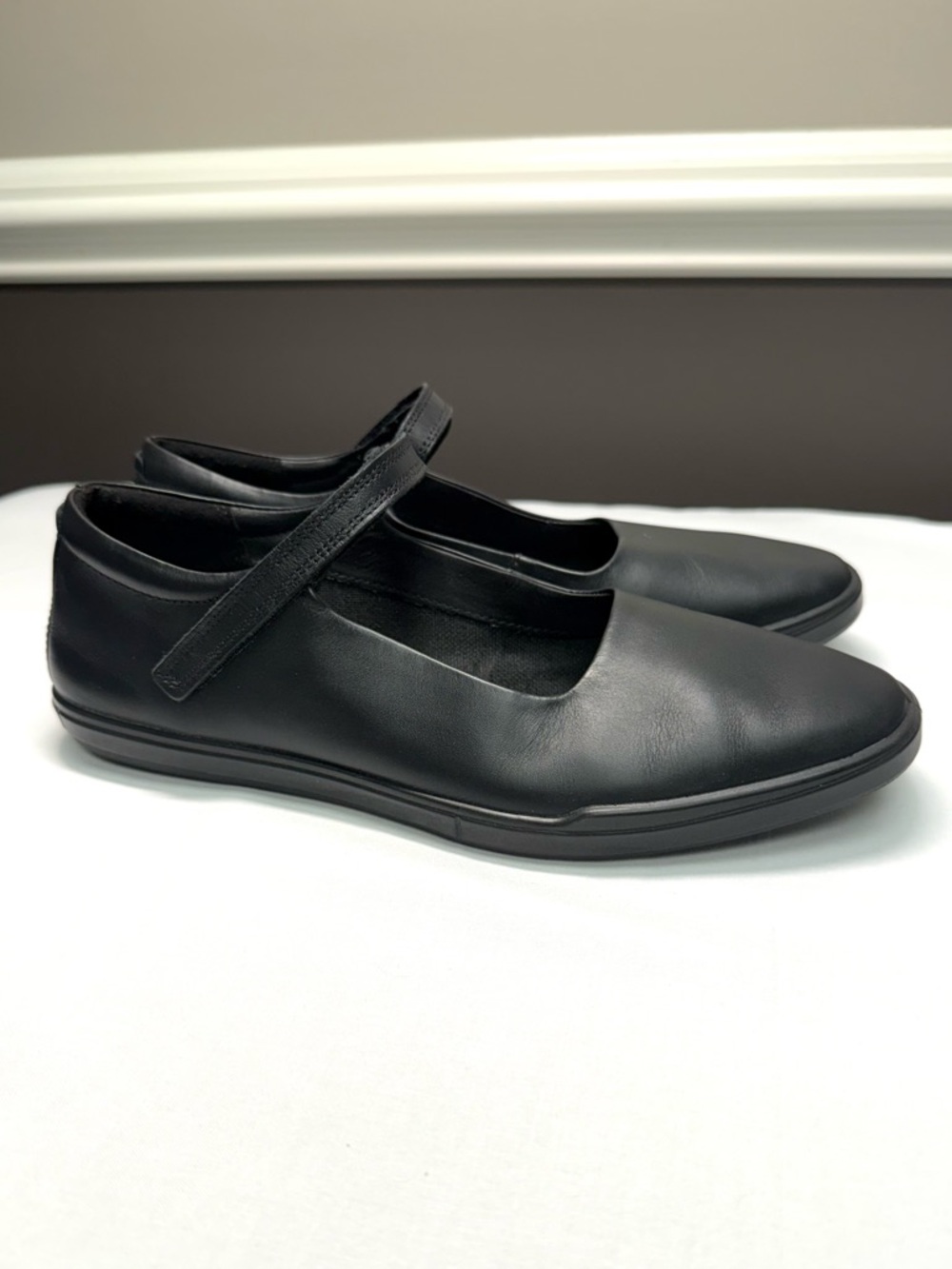 ECCO Simpil Black Leather Mary Jane Flats Comfort Shoes EU 39 Women US 8.5